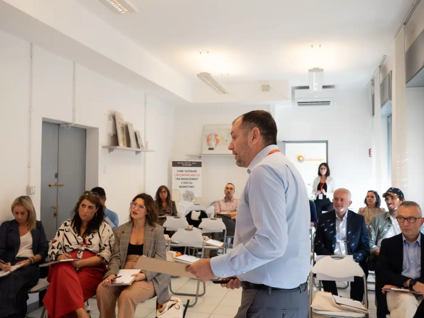 La Formazione Web Marketing per Team Aziendali di Cdweb è Differente